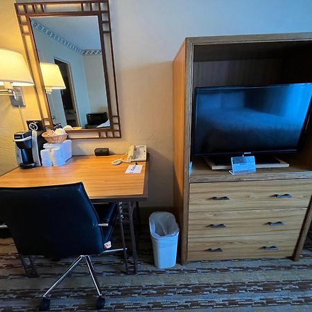 ทราเวลลอดจ์ ซีแอตเทิล บาย เดอะ สเปซ นีดเดิล Hotel ภายนอก รูปภาพ
