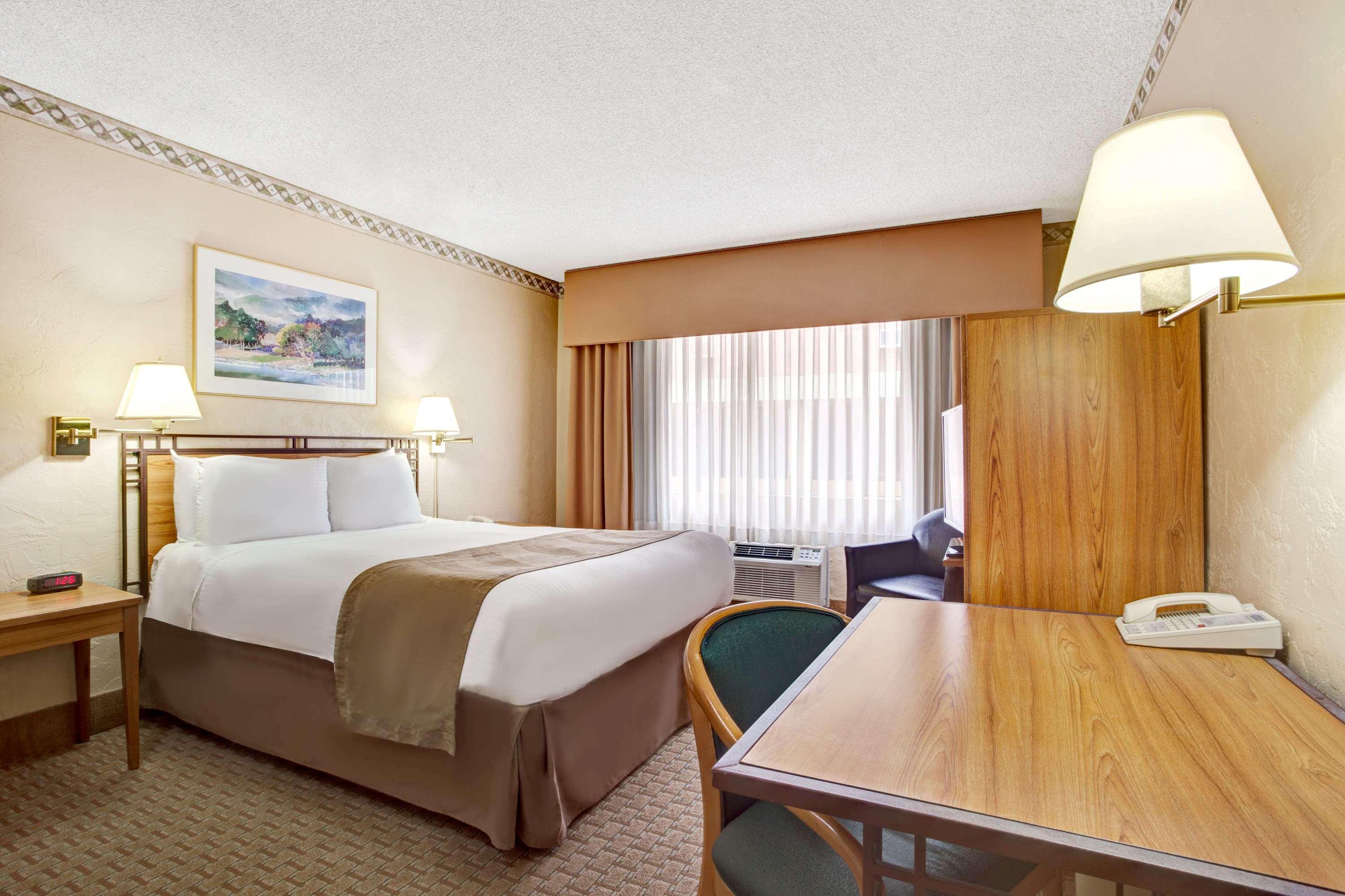 ทราเวลลอดจ์ ซีแอตเทิล บาย เดอะ สเปซ นีดเดิล Hotel ภายนอก รูปภาพ