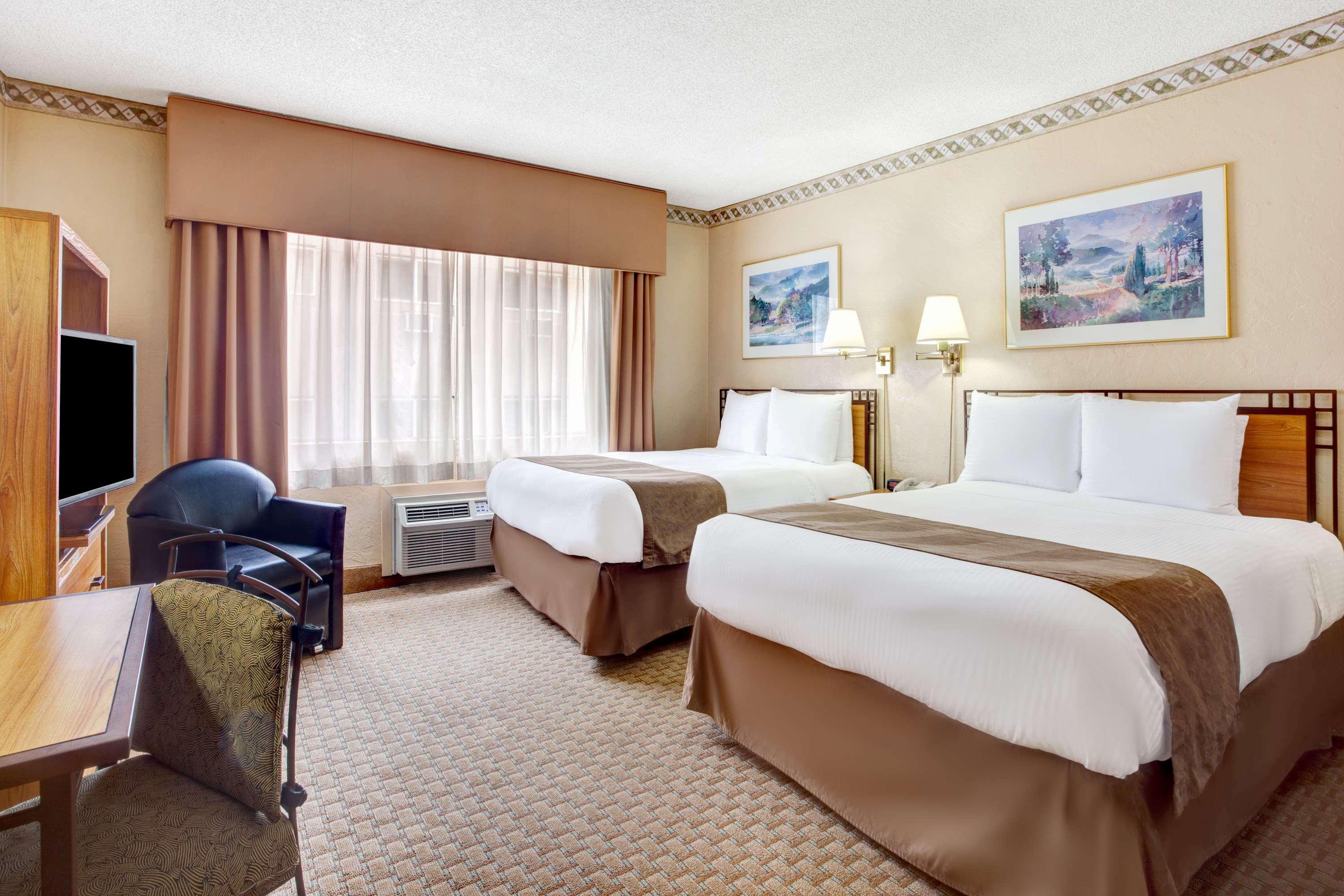 ทราเวลลอดจ์ ซีแอตเทิล บาย เดอะ สเปซ นีดเดิล Hotel ภายนอก รูปภาพ